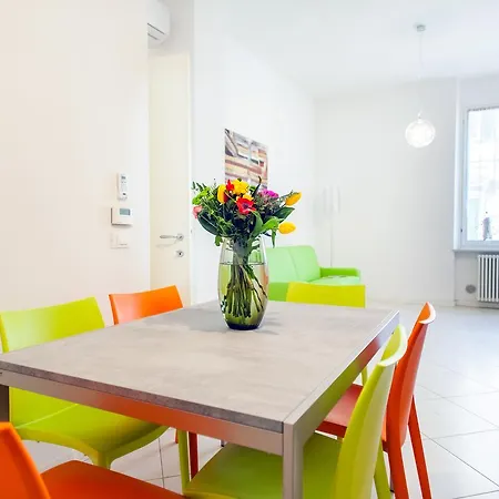 Apartment La Vigna In Citta Halldis